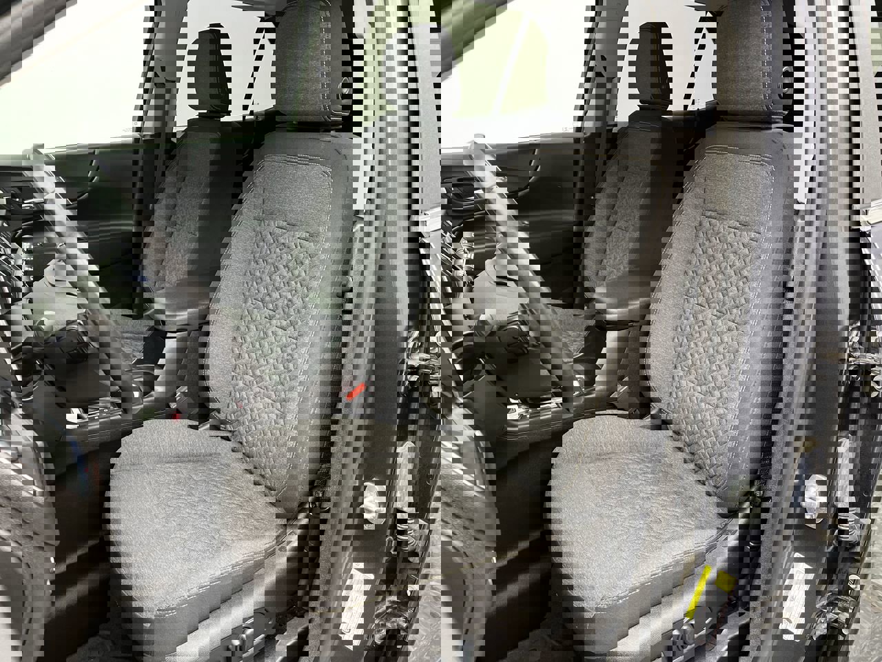 Used 2022 Chevrolet Equinox LT w/ Driver Convenience Package image 8