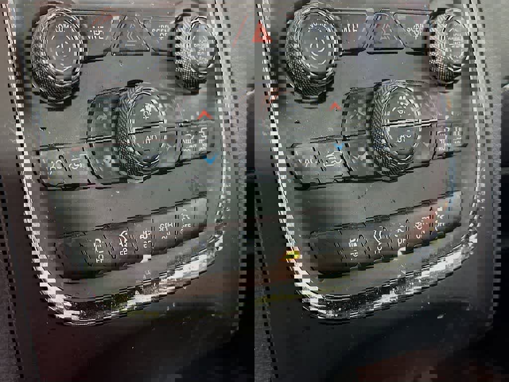 Used 2019 Dodge Durango GT image 18