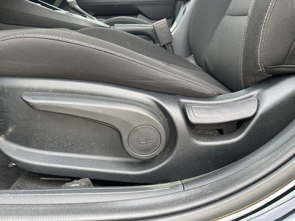 Used 2024 Kia Forte LXS image 10