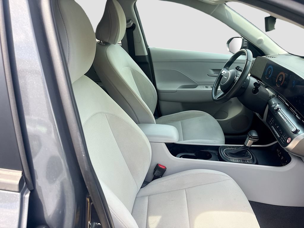 Used 2024 Hyundai Kona SEL AWD/4WD image 27