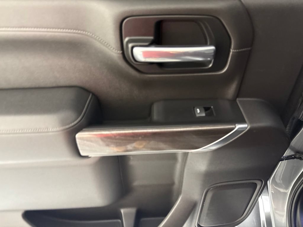 Used 2019 Chevrolet Silverado 1500 LTZ AWD/4WD image 26