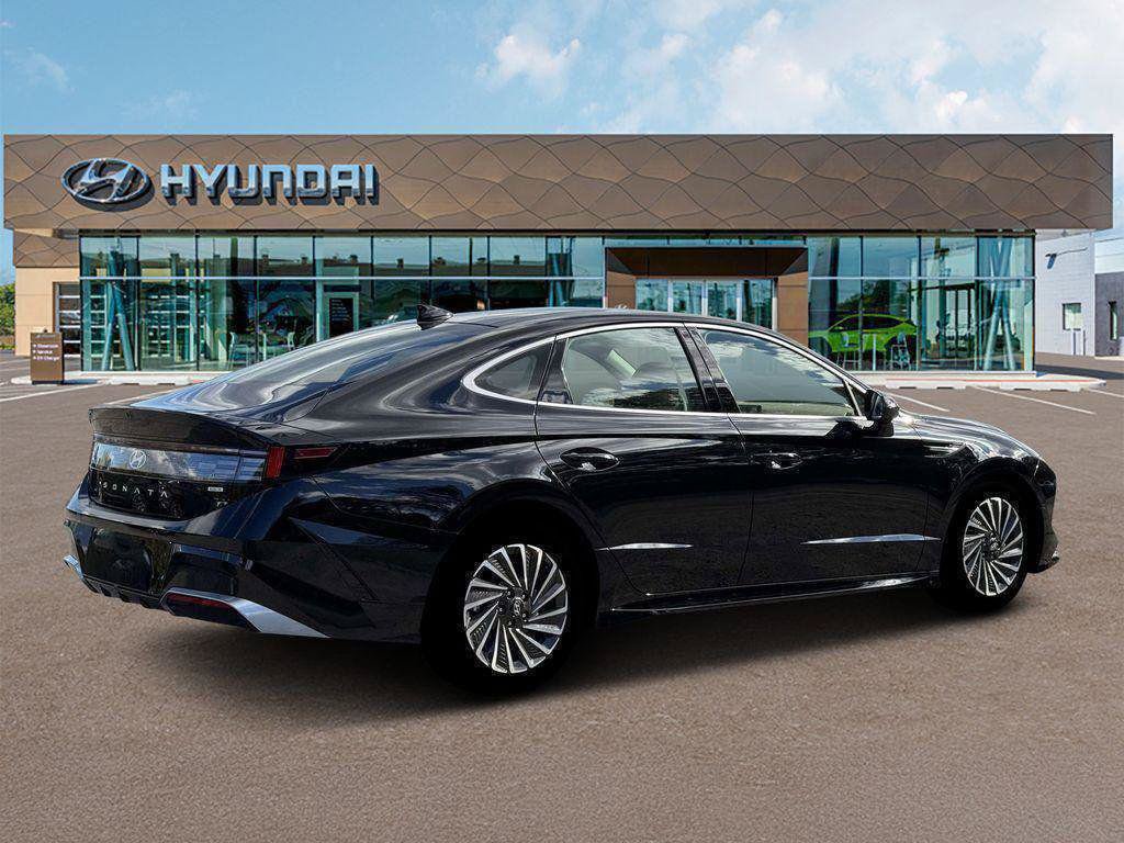 New 2026 Hyundai Sonata Limited FWD image 8
