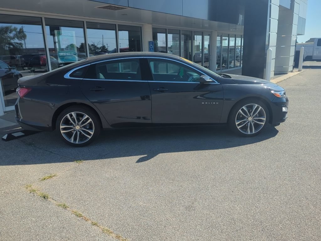 Used 2023 Chevrolet Malibu LT w/ LPO, Floor Liner Package FWD image 7