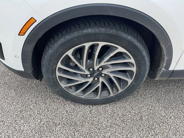 Used 2020 Lincoln Nautilus Reserve image 2