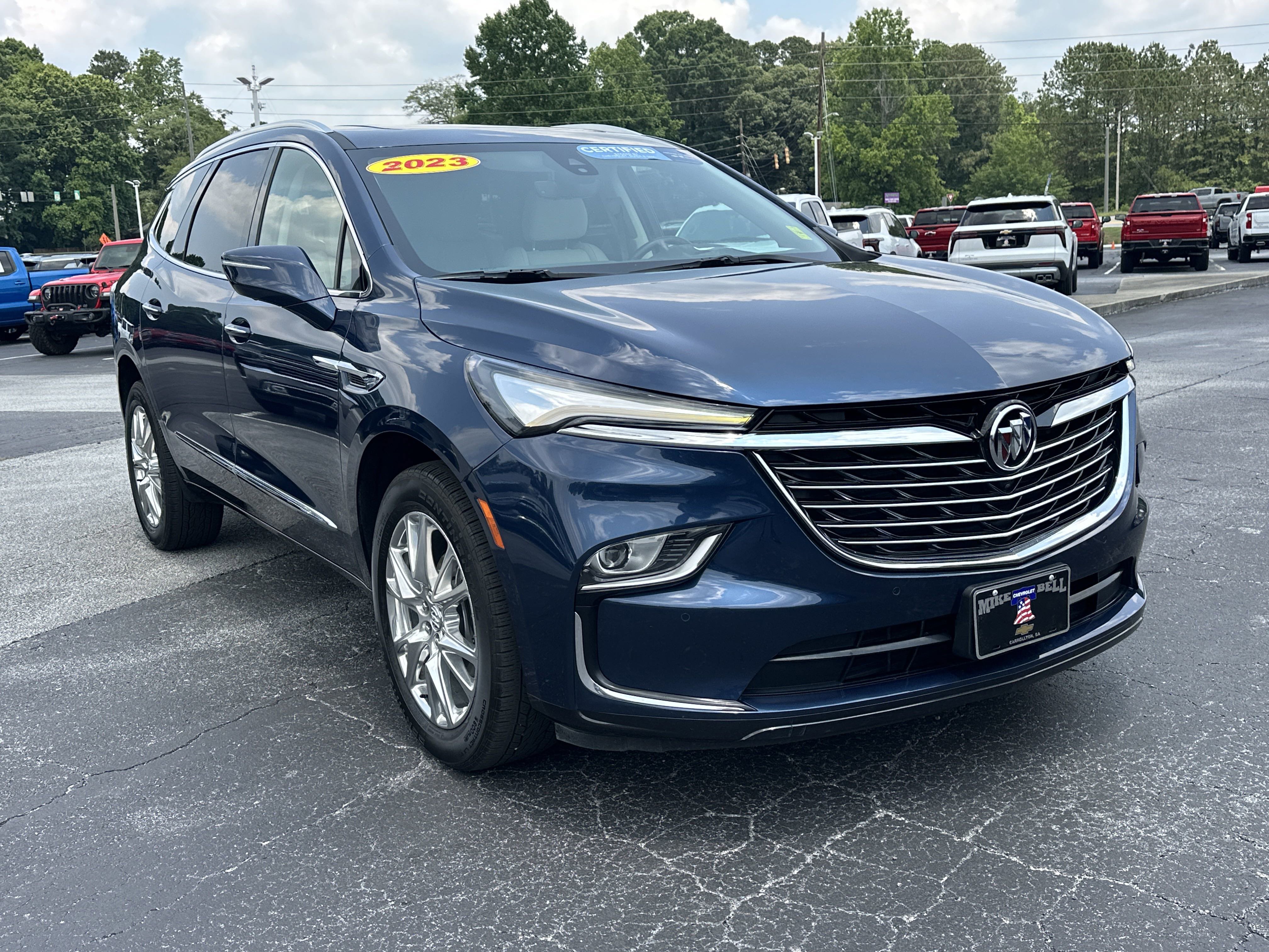 Used 2023 Buick Enclave Premium w/ Experience Buick Package image 2