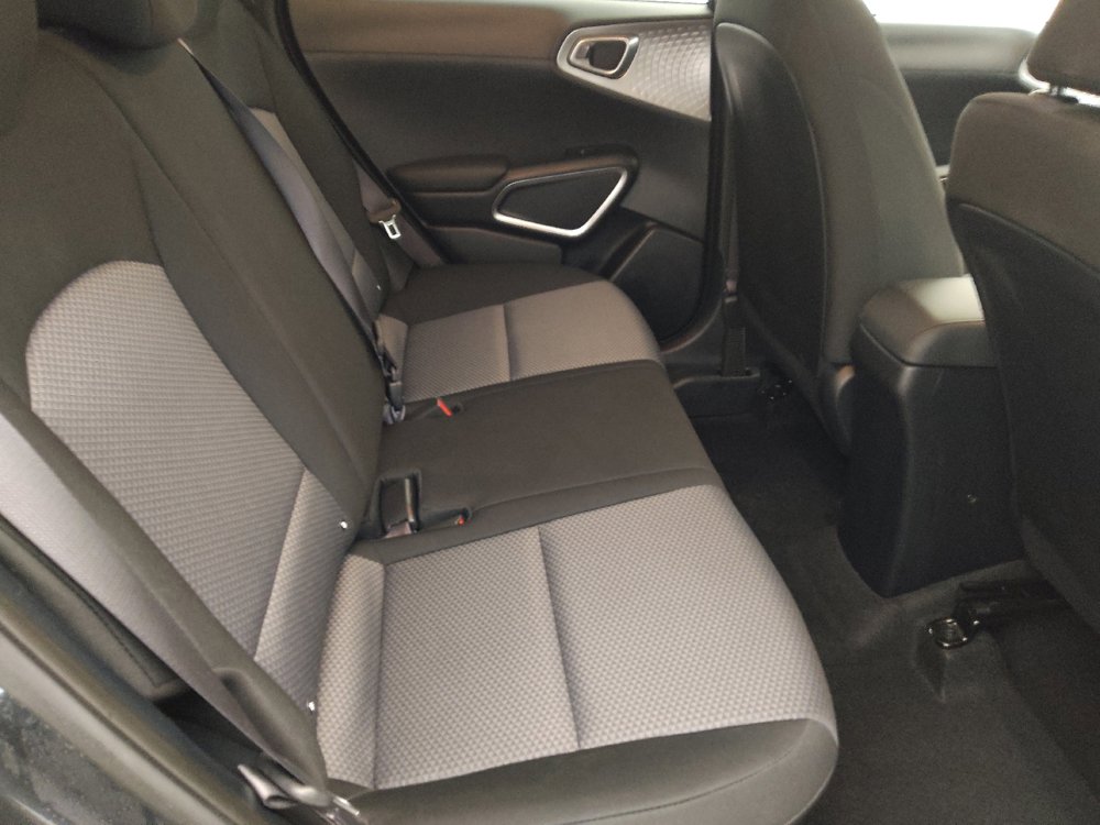 Used 2025 Kia Soul LX w/ LX Technology Package FWD image 19