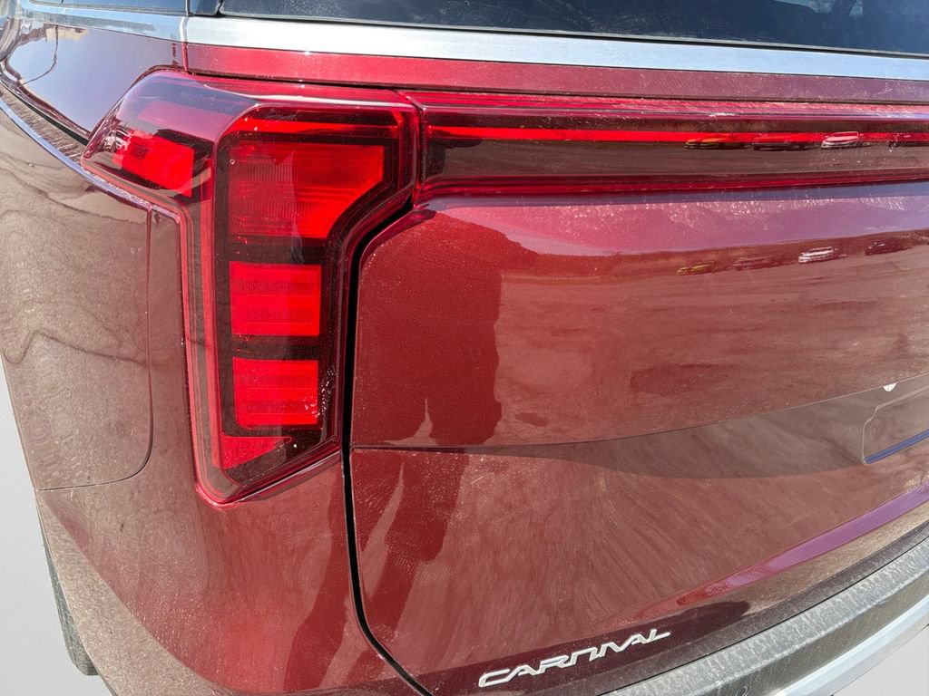 New 2025 Kia Carnival EX image 21