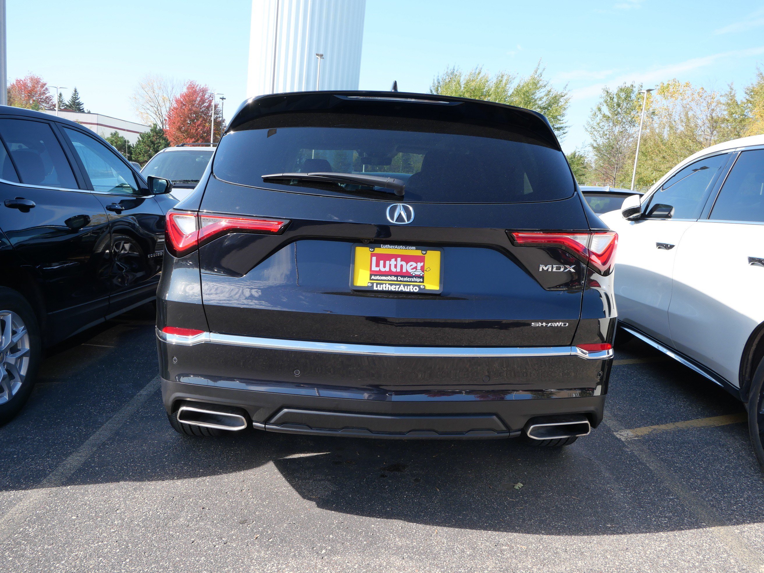 Used 2024 Acura MDX w/ Technology Package AWD/4WD image 4