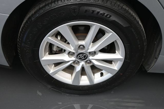 Used 2025 Toyota Camry LE FWD image 13