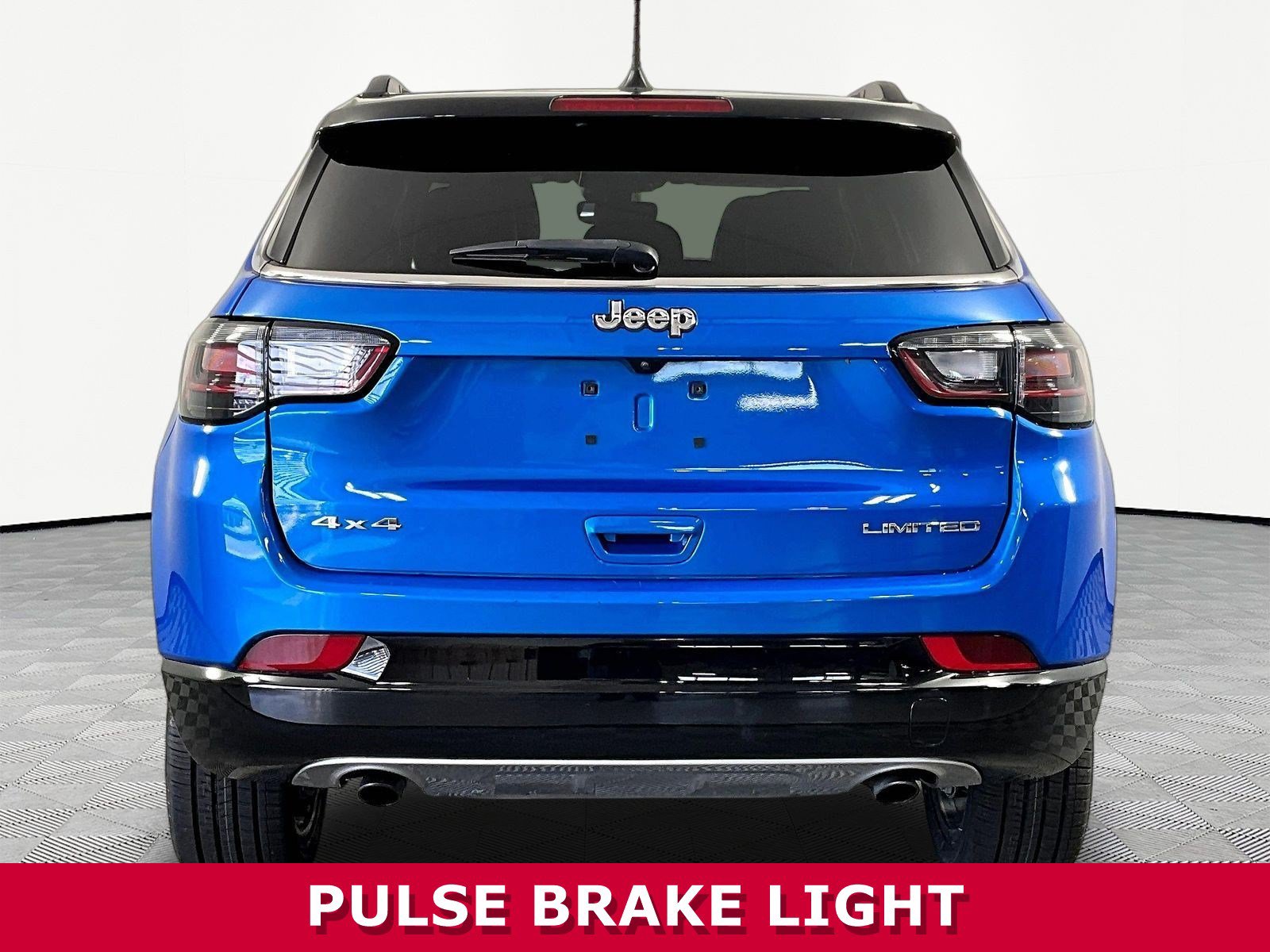 Used 2023 Jeep Compass Limited w/ Elite Group AWD/4WD image 5