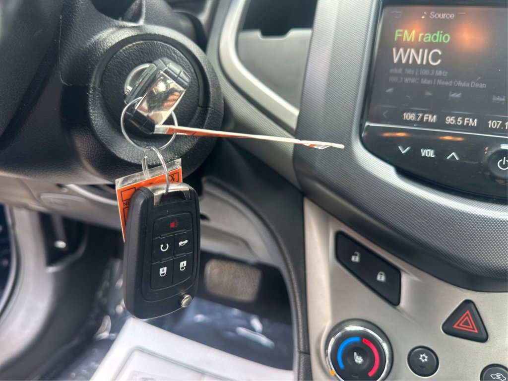 Used 2013 Chevrolet Sonic LTZ FWD image 33
