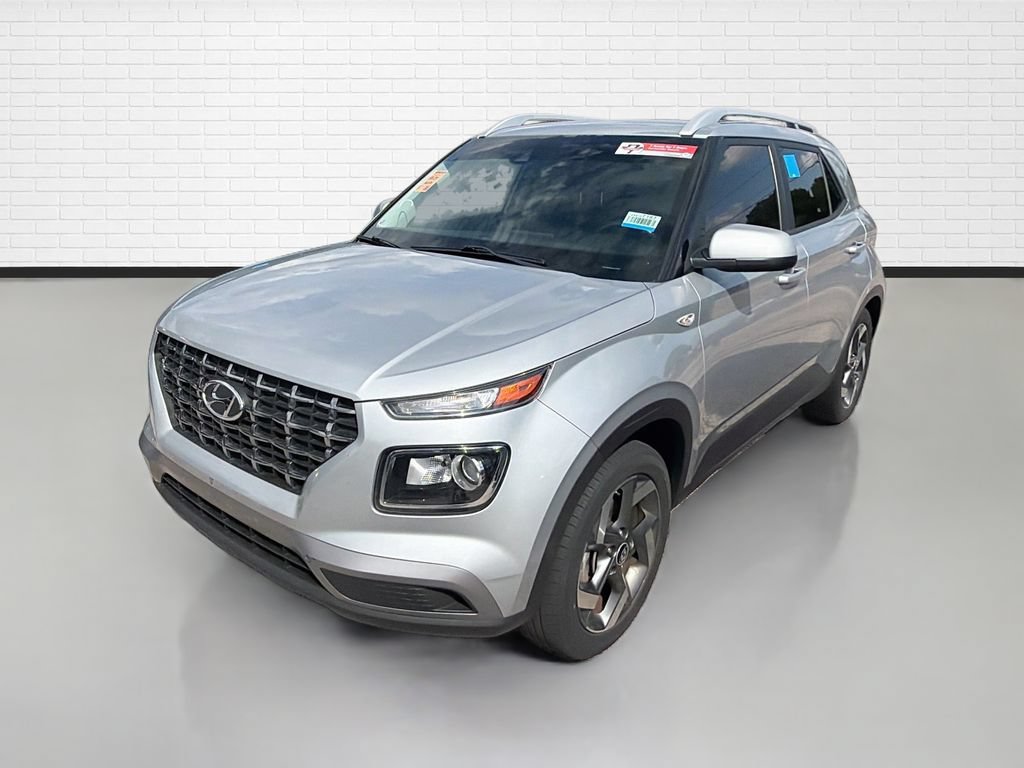 Used 2022 Hyundai Venue SEL FWD image 5