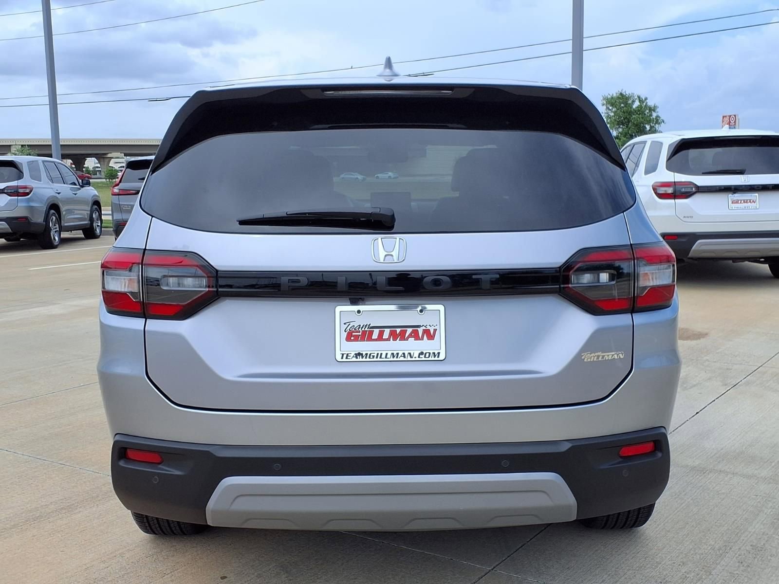 Used 2025 Honda Pilot EX-L image 6