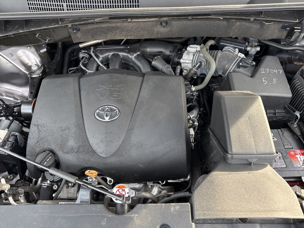 Used 2019 Toyota Highlander XLE image 38
