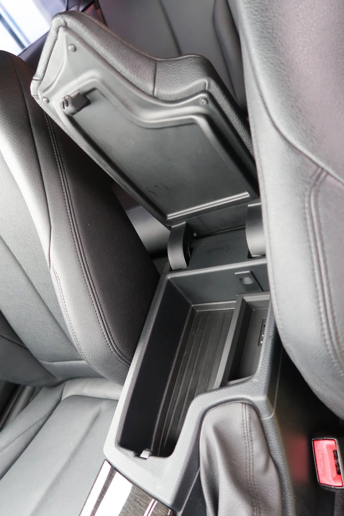 Used 2016 BMW 428i Coupe image 24