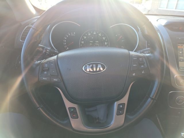 Used 2015 Kia Sorento SX image 18