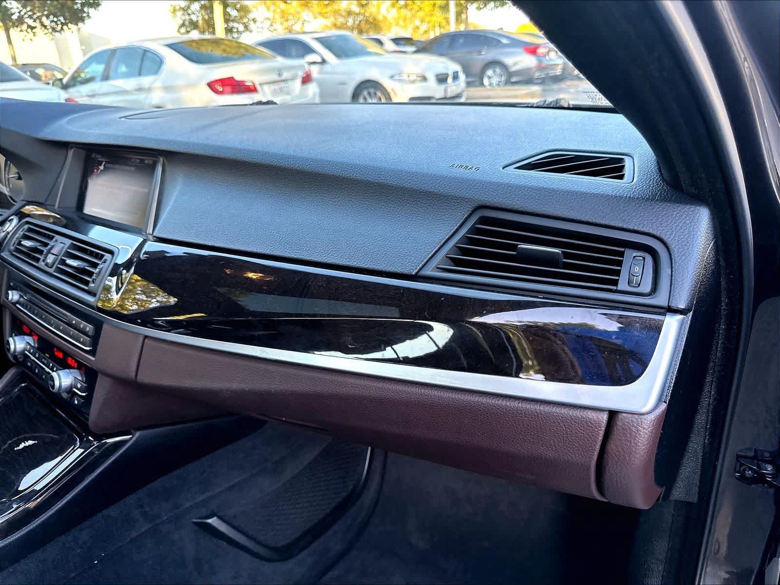 Used 2015 BMW 528i Sedan RWD image 25