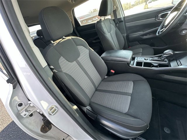 Used 2022 Kia Sorento LX image 23