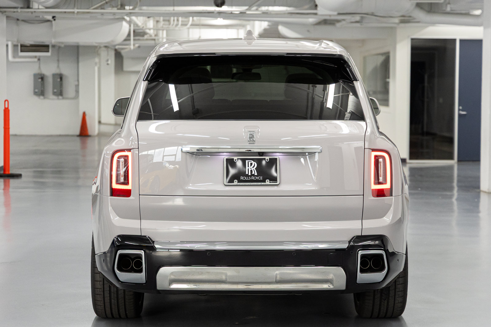 New 2027 Rolls-Royce Cullinan AWD/4WD image 5