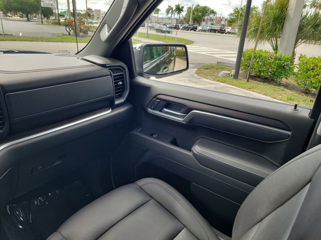 Used 2026 GMC Sierra 1500 SLT AWD/4WD image 20