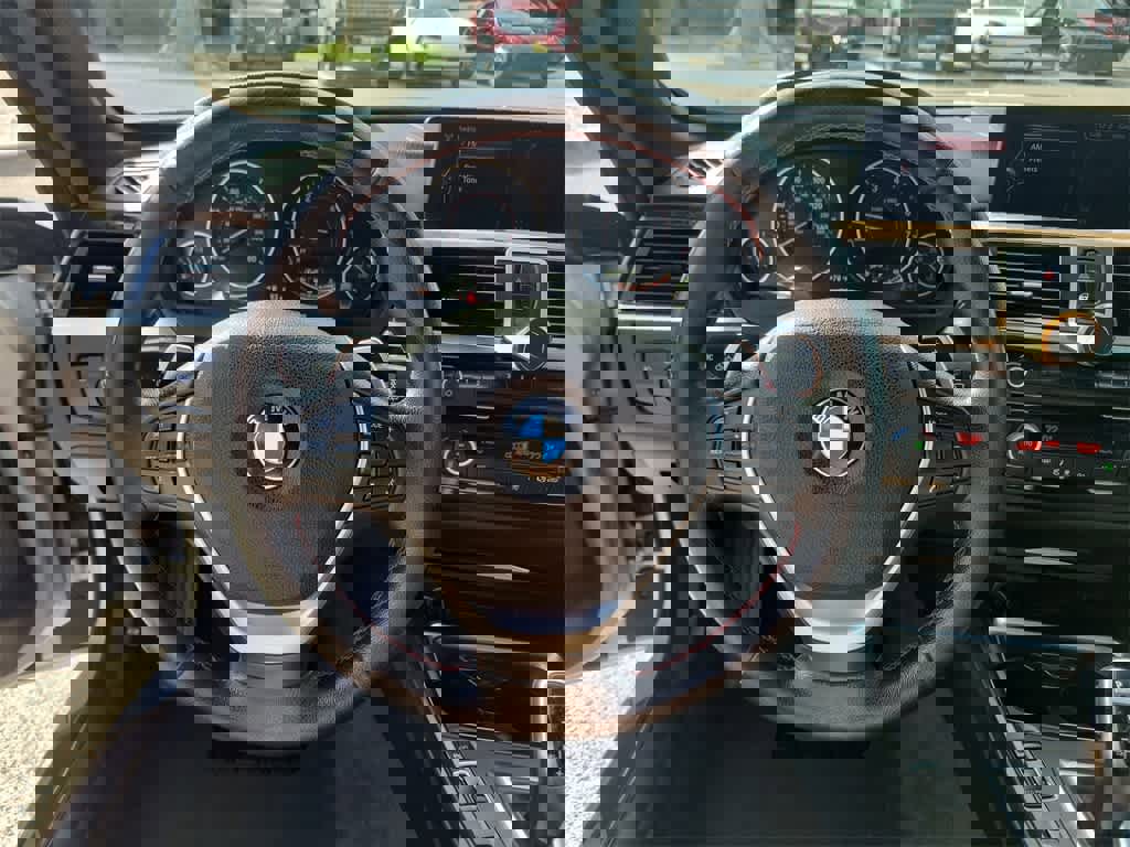 Used 2015 BMW 428i Convertible image 23