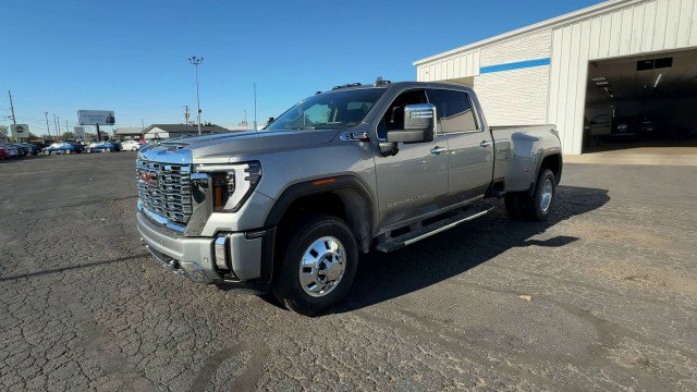 New 2026 GMC Sierra 3500 Denali w/ Denali Reserve Package image 4