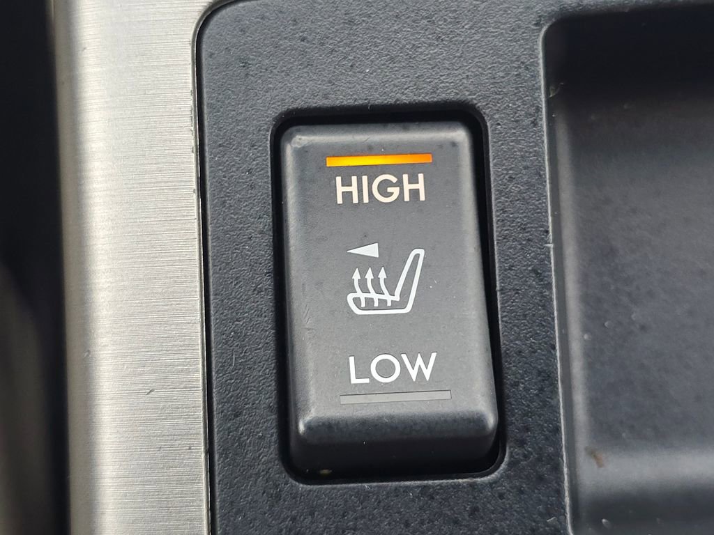 Used 2011 Subaru Outback 2.5i Limited image 6