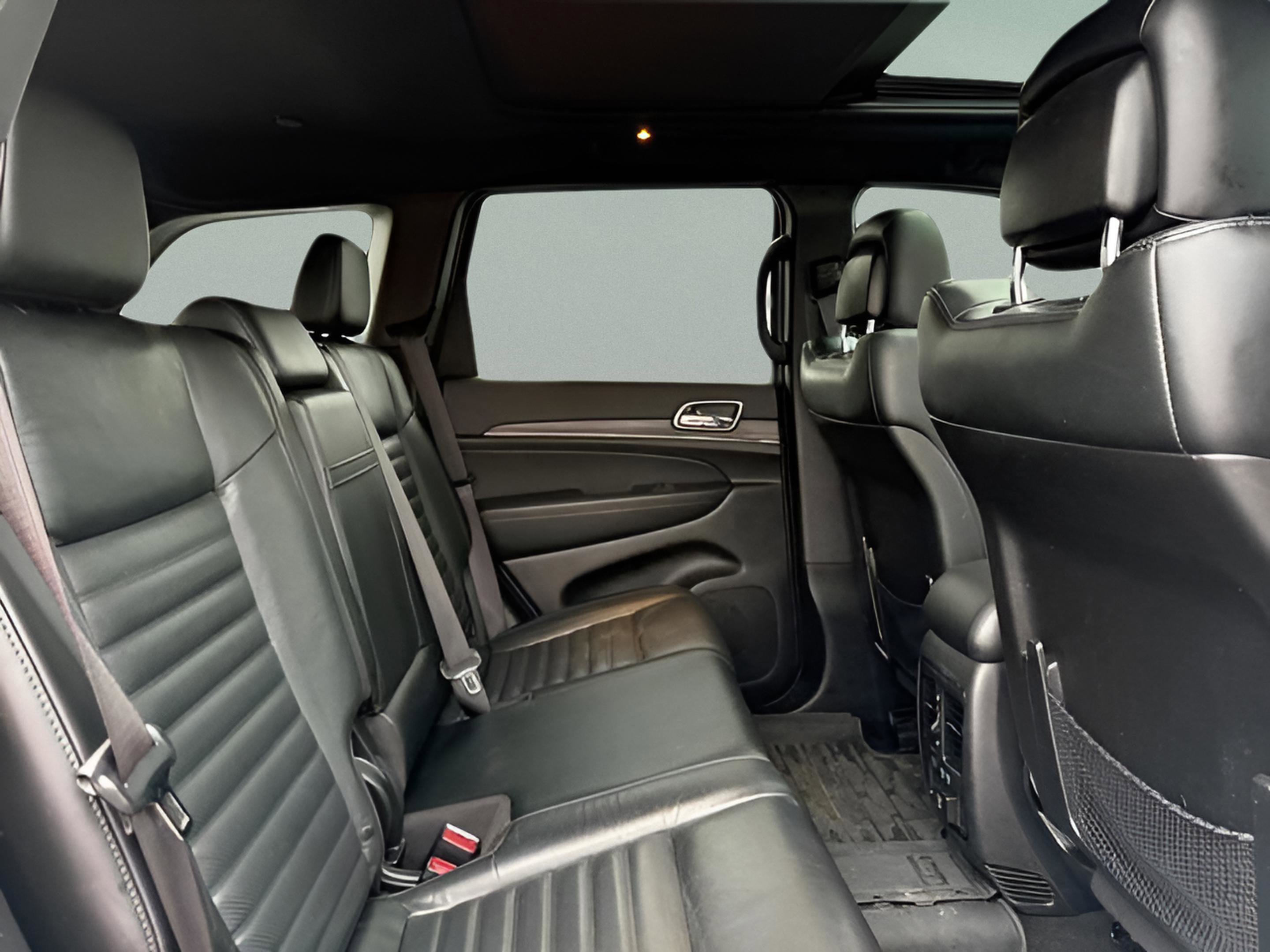 Used 2021 Jeep Grand Cherokee Limited X image 12