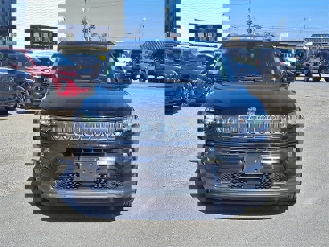 Used 2022 Jeep Compass Latitude w/ Convenience Group image 24