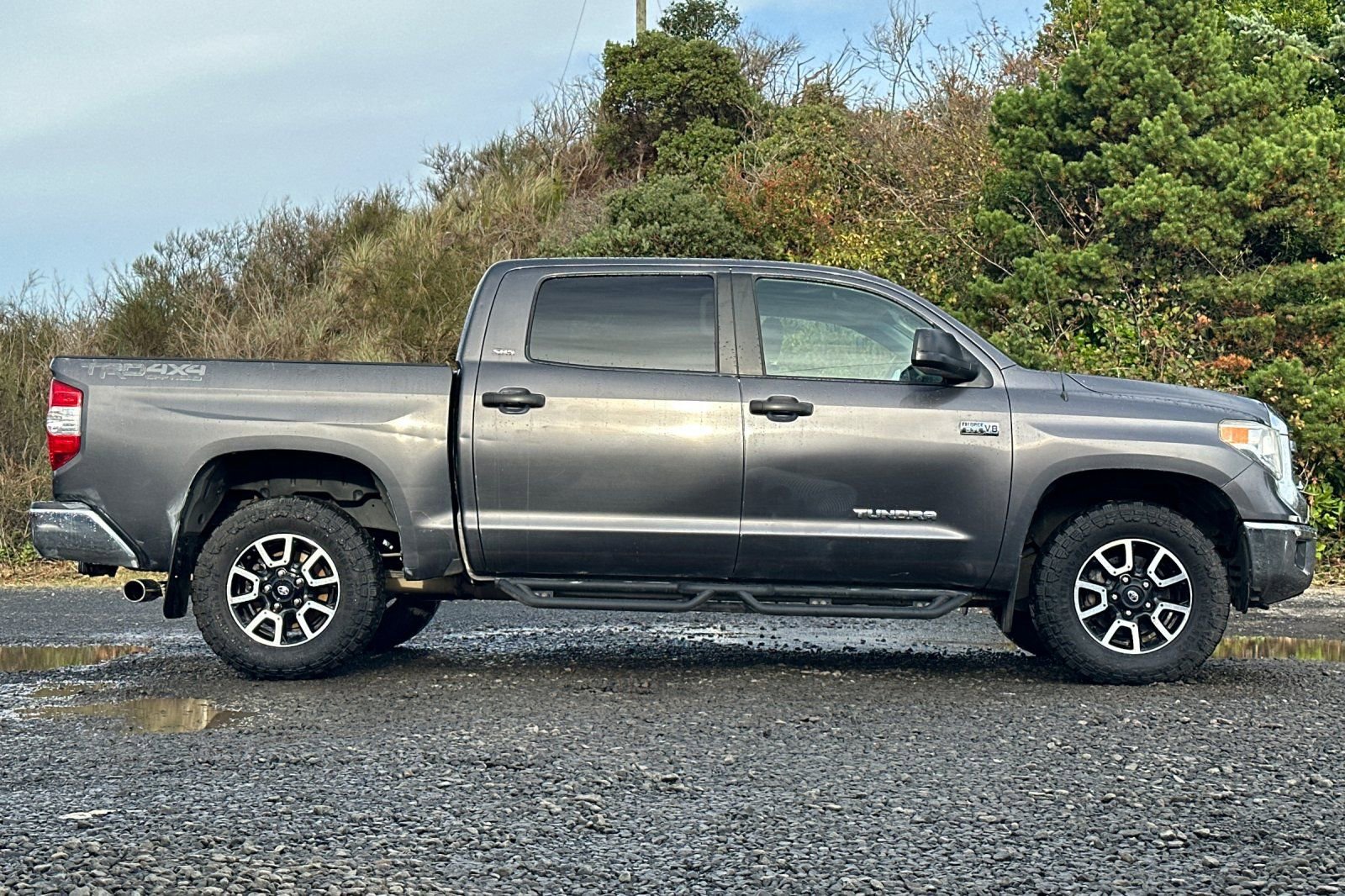 Used 2017 Toyota Tundra SR5 w/ TRD Off Road Package video 3