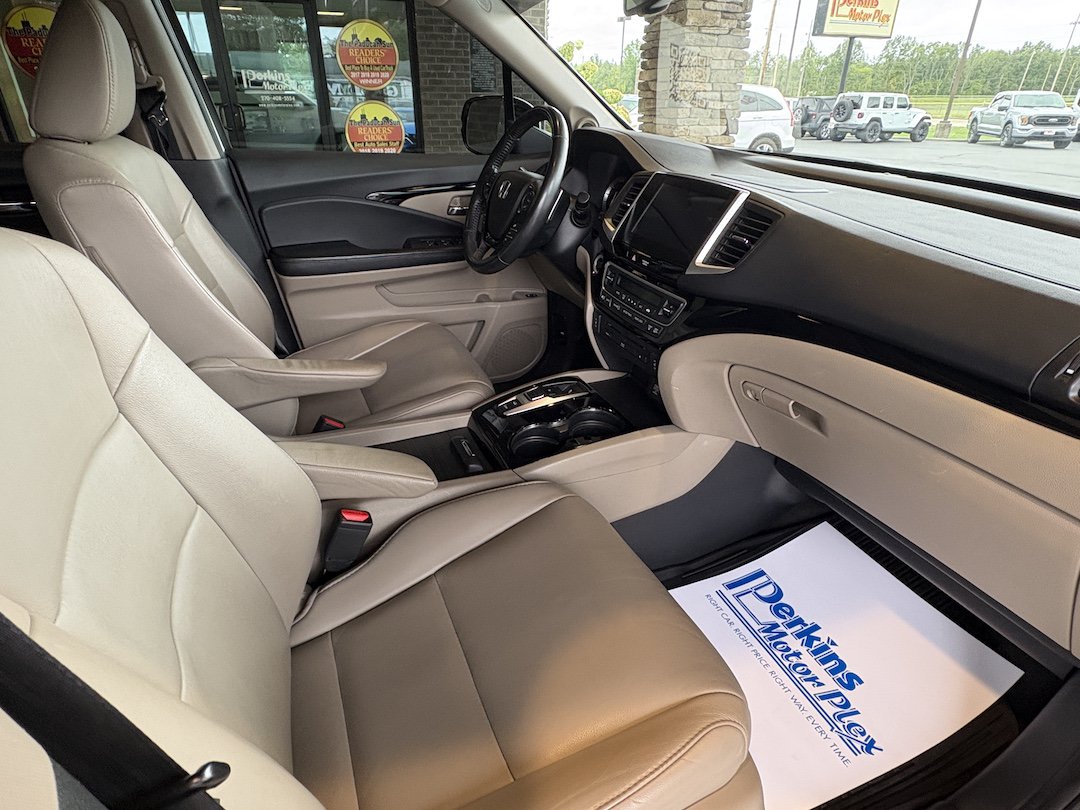 Used 2017 Honda Pilot Touring image 27
