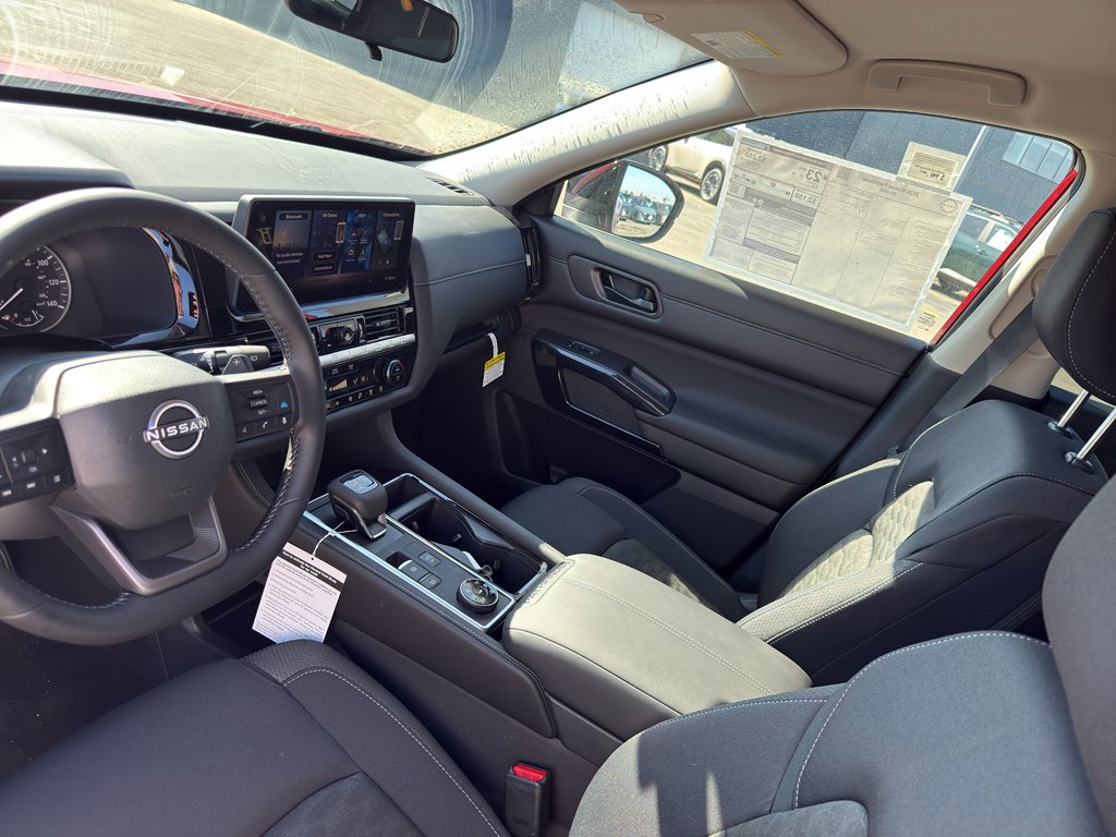 New 2026 Nissan Pathfinder SV image 25