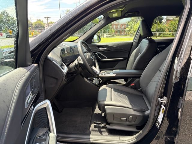 Used 2024 BMW X1 xDrive28i w/ Technology Package AWD/4WD image 13