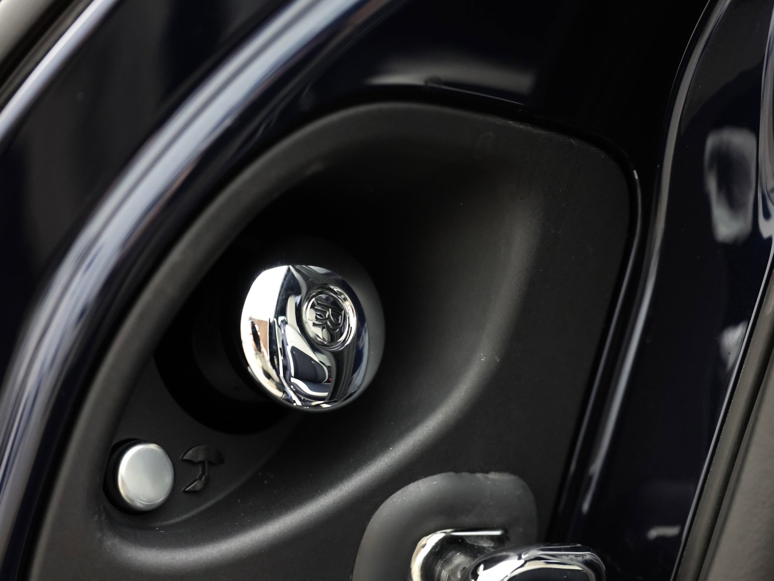 New 2026 Rolls-Royce Spectre Base image 59