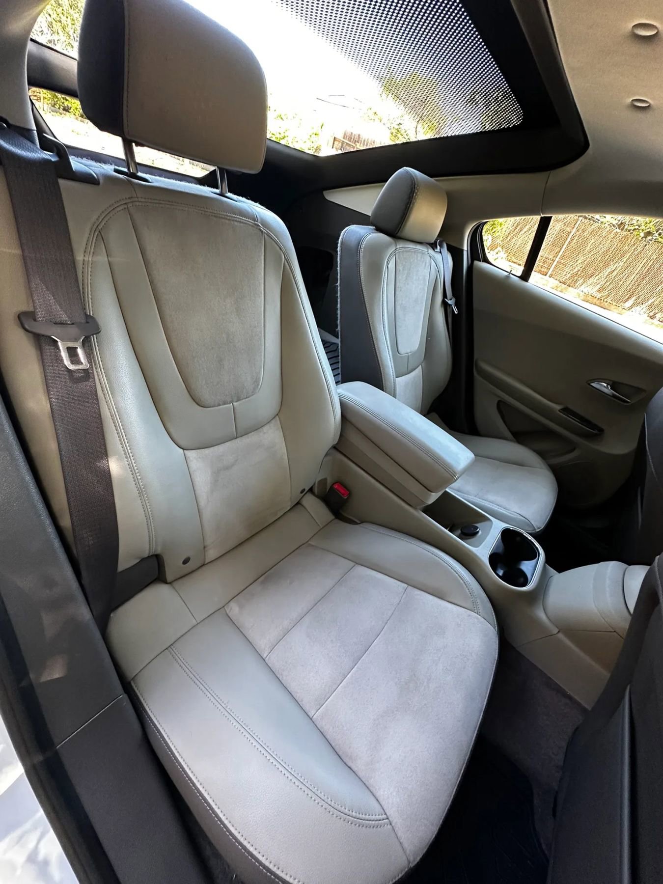 Used 2013 Chevrolet Volt Premium w/ Premium Trim Package FWD image 21