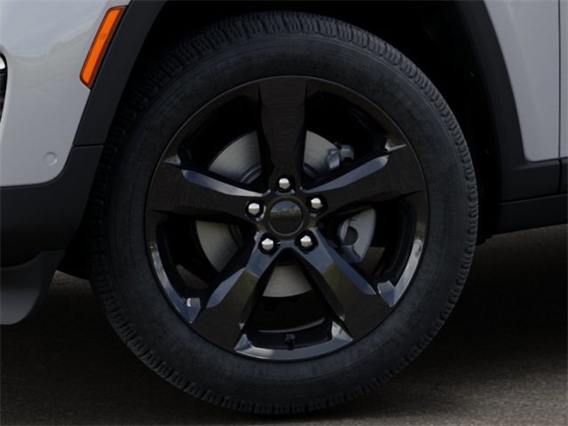 New 2025 Jeep Grand Cherokee Limited w/ Luxury Tech Group II image 8