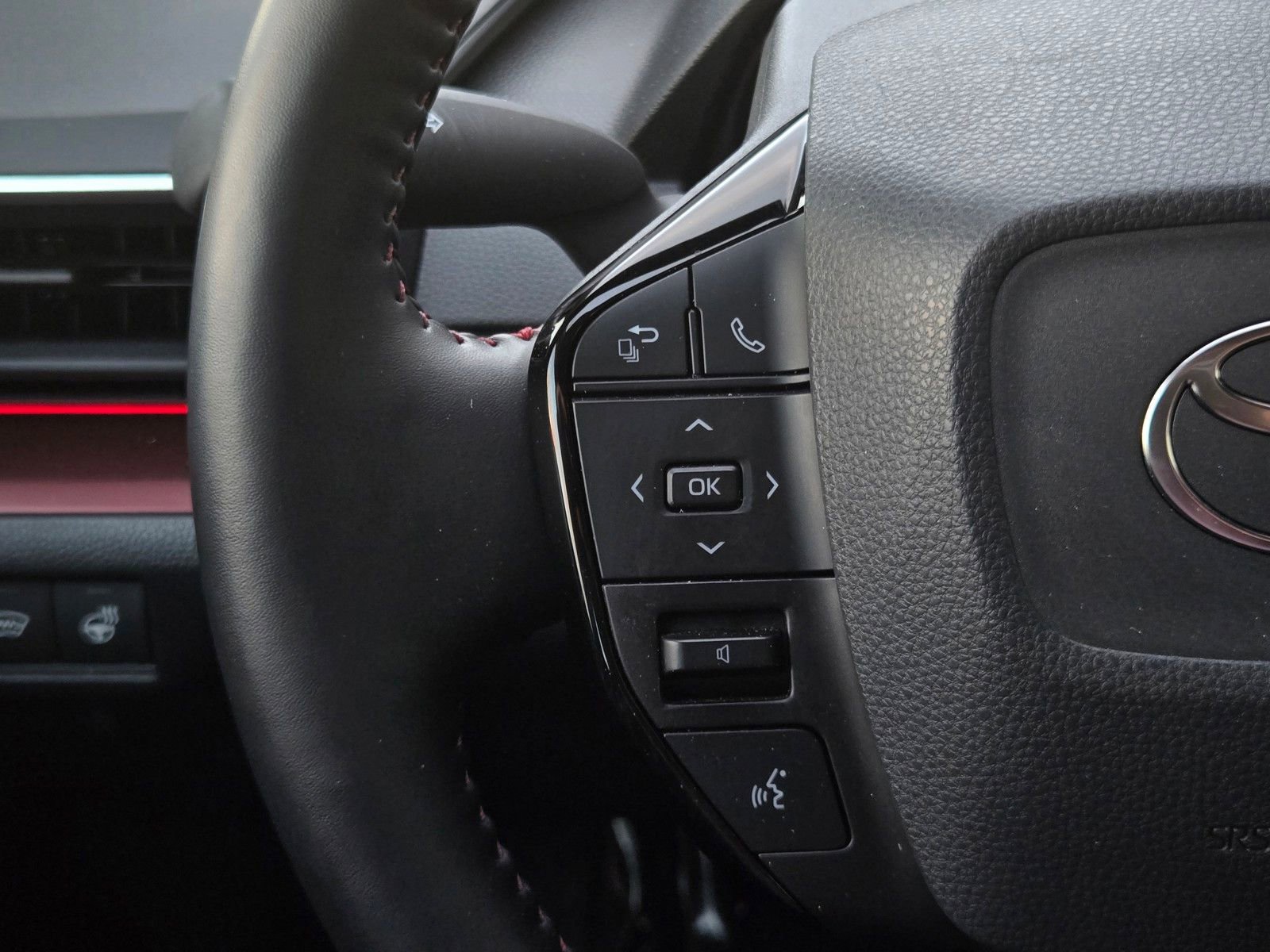 Used 2024 Toyota Prius Prime image 20