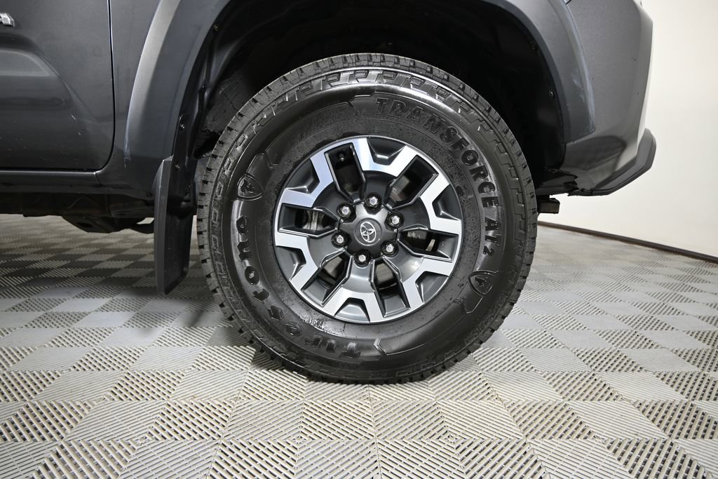 Used 2023 Toyota Tacoma TRD Off-Road AWD/4WD image 12