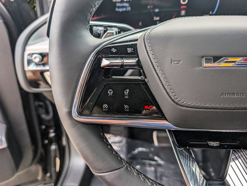 New 2026 Cadillac Lyriq V AWD/4WD image 24
