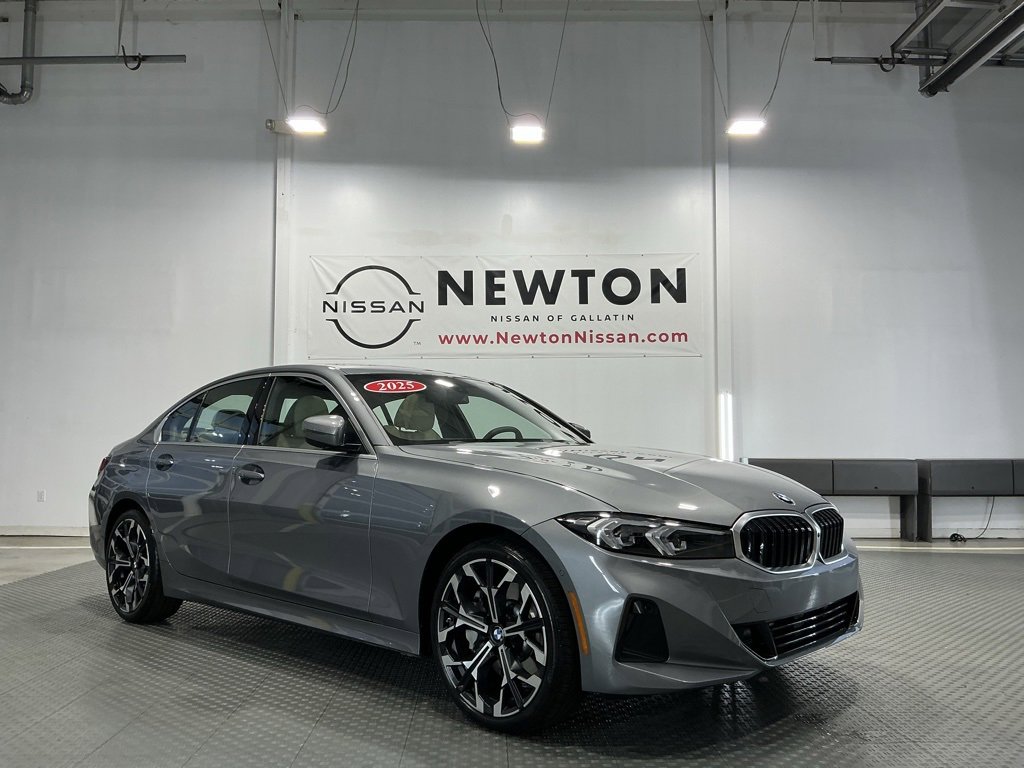 Used 2025 BMW 330i Sedan w/ Convenience Package image 43