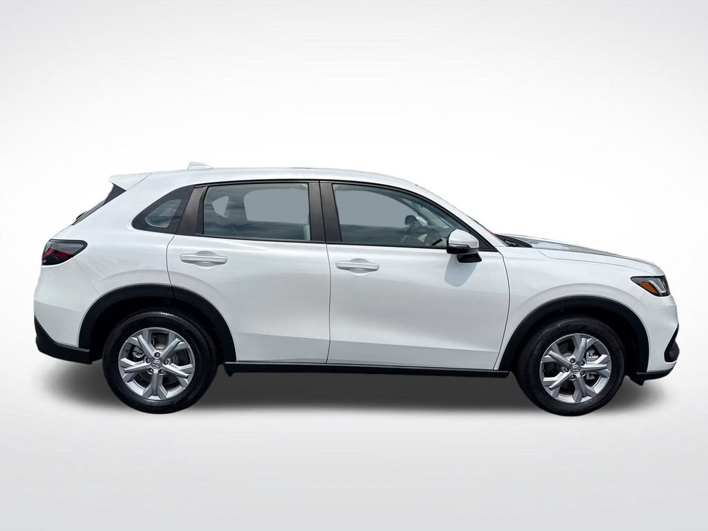 Certified 2025 Honda HR-V LX image 6
