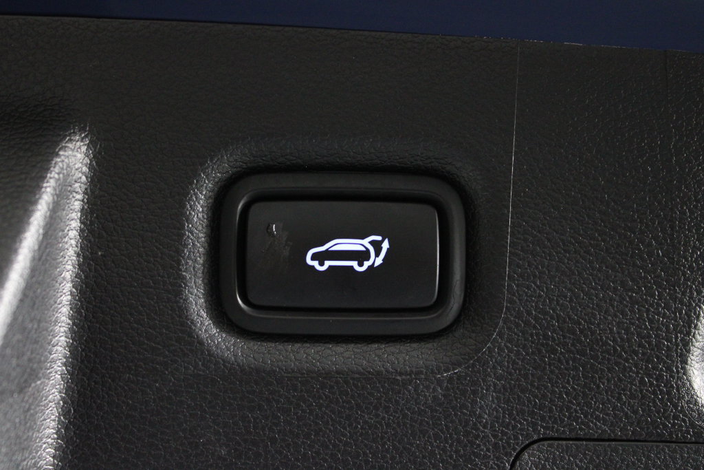 Certified 2023 Hyundai Santa Fe SEL FWD image 19