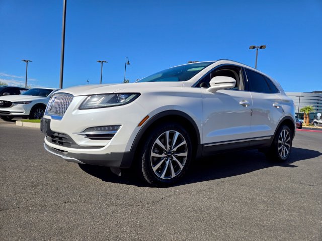 Used 2019 Lincoln MKC Reserve FWD image 2