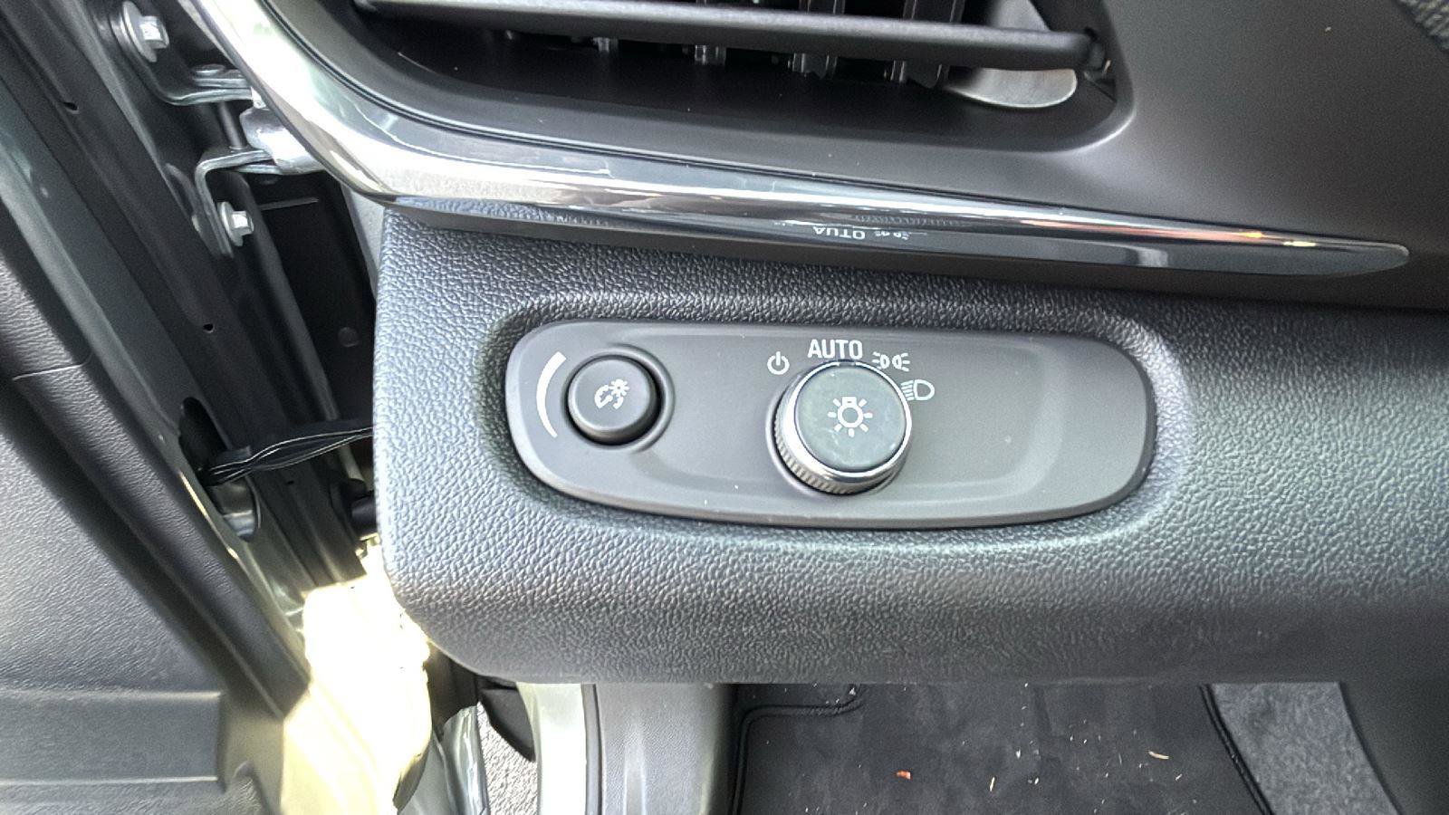 New 2025 Buick Envista Preferred w/ Convenience II Package image 14