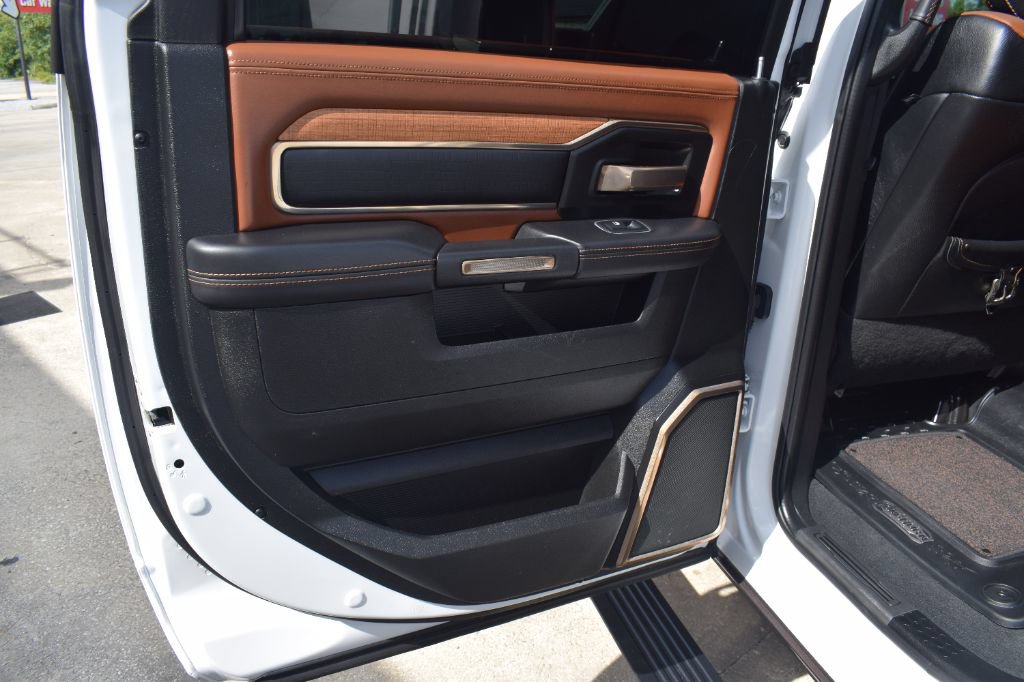 Used 2022 RAM 3500 Limited AWD/4WD image 12
