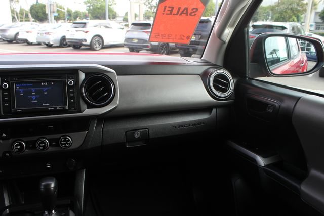 Used 2016 Toyota Tacoma SR5 w/ SR5 Appearance Package (SN) RWD image 47