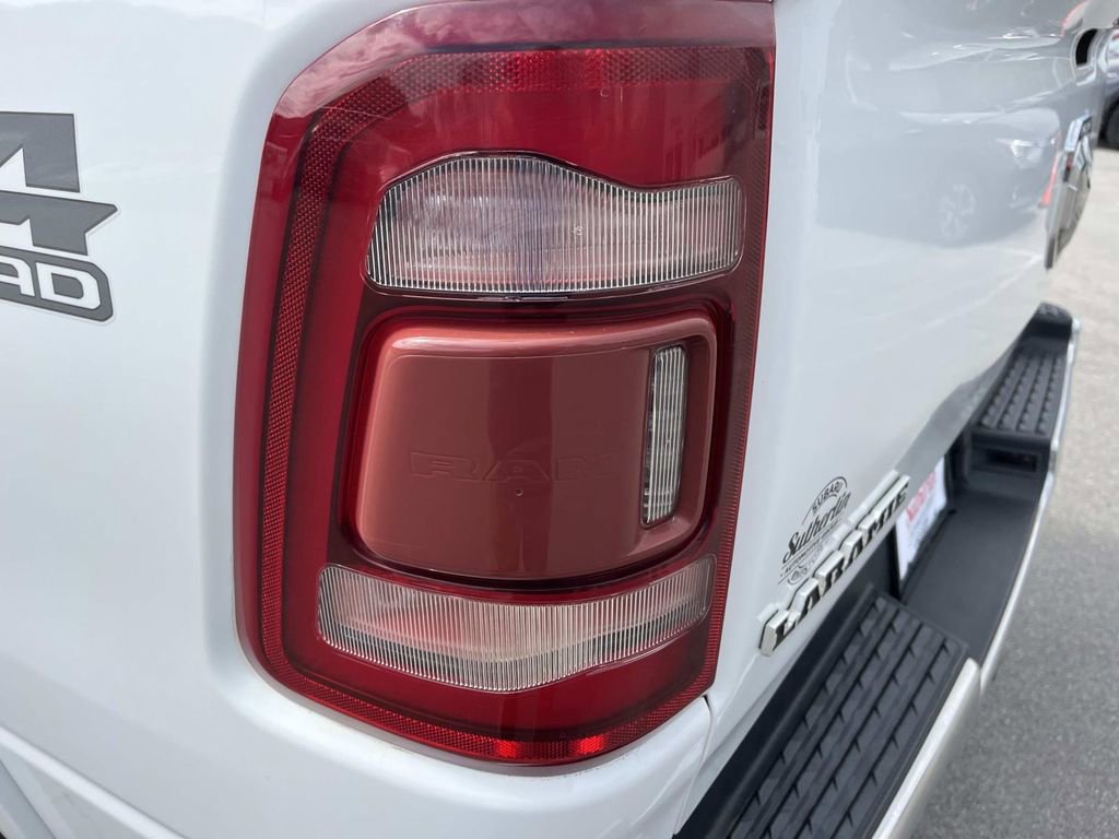 Used 2020 RAM 1500 Laramie w/ Off Road Group AWD/4WD image 10