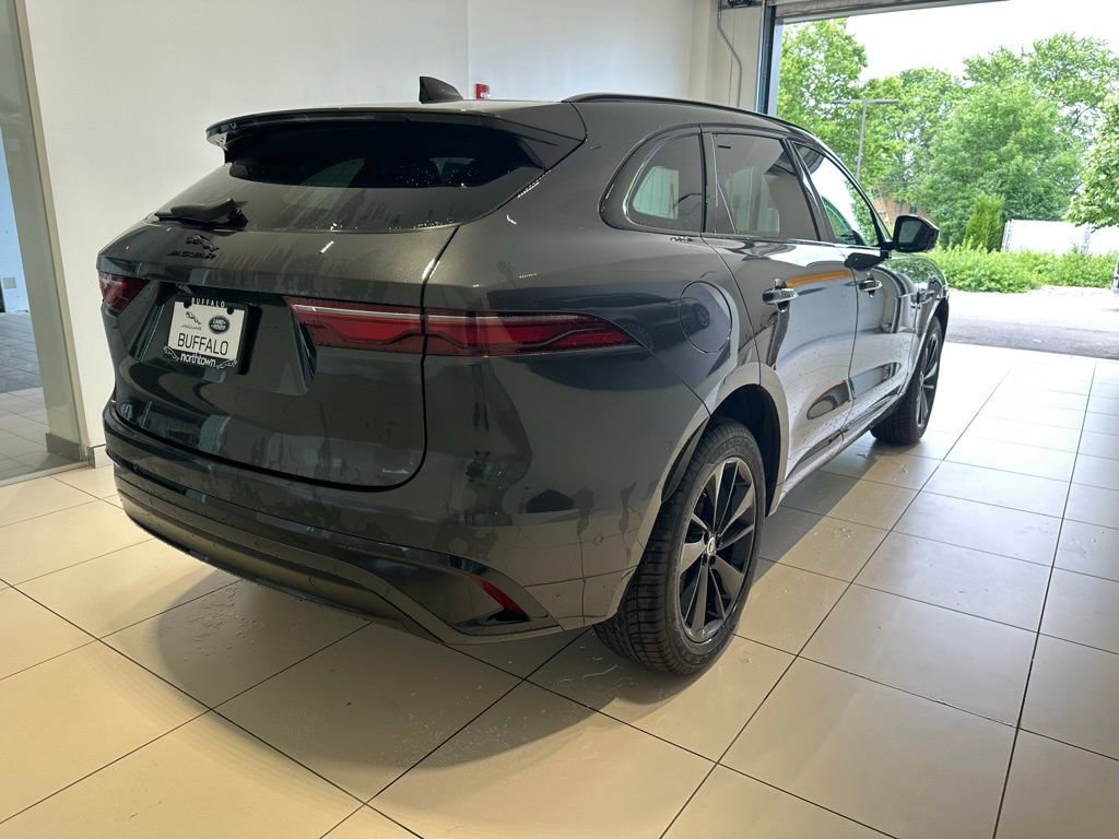 New 2025 Jaguar F-PACE R-Dynamic S image 5