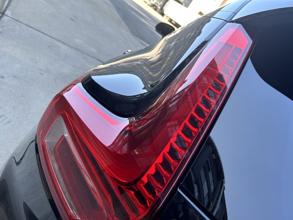 Certified 2025 Volvo XC40 B5 Plus image 11