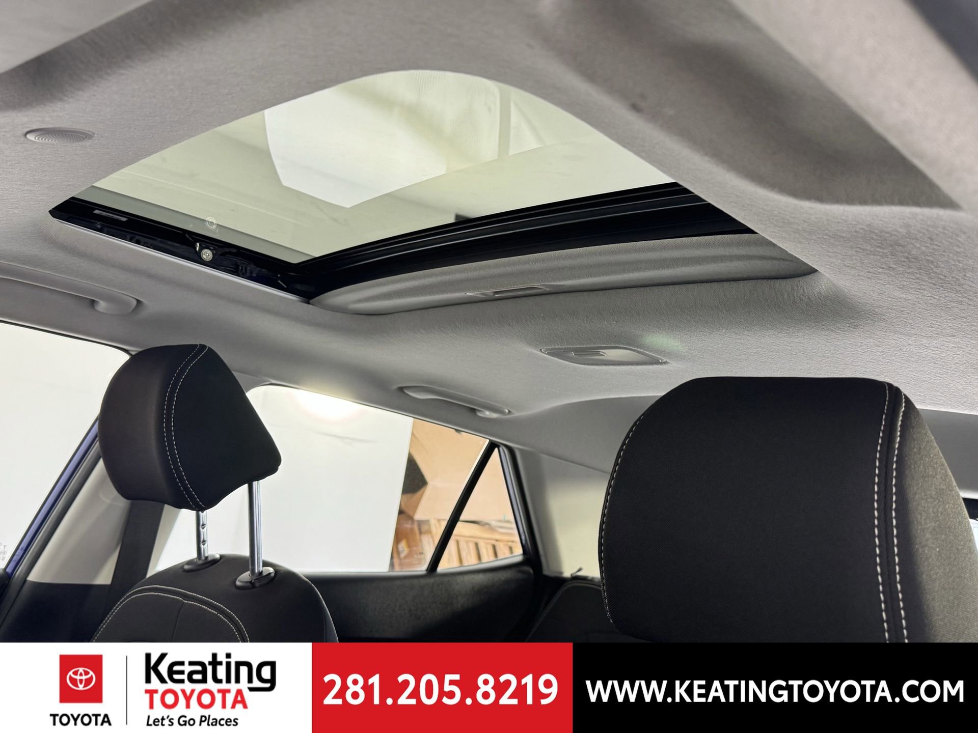 Used 2023 Hyundai Venue SEL image 20